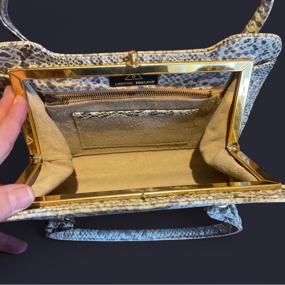 G by Guess Cream and Gray Snakeskin Shoulder Bag - Picture 3 of 5